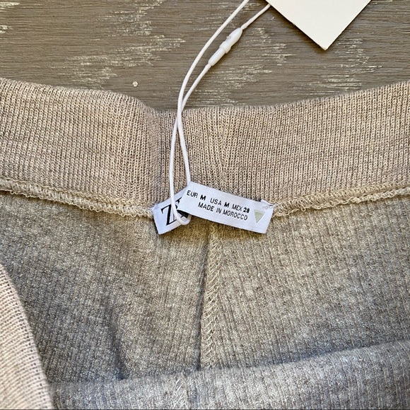 Zara Ribbed Shorts - Picture 6 of 8